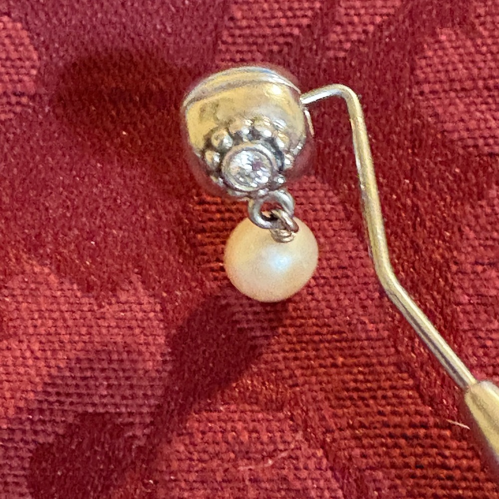 PANDORA PEARL OF WISDOM DANGLE CLIP